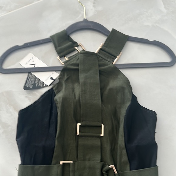 Rare London Green/Black Form Fitting Cross-Back Dress with Gold Buckle Details - Picture 7 of 10